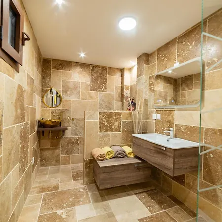 Apartment Plaisir Des Pierres